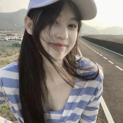 她来自台北